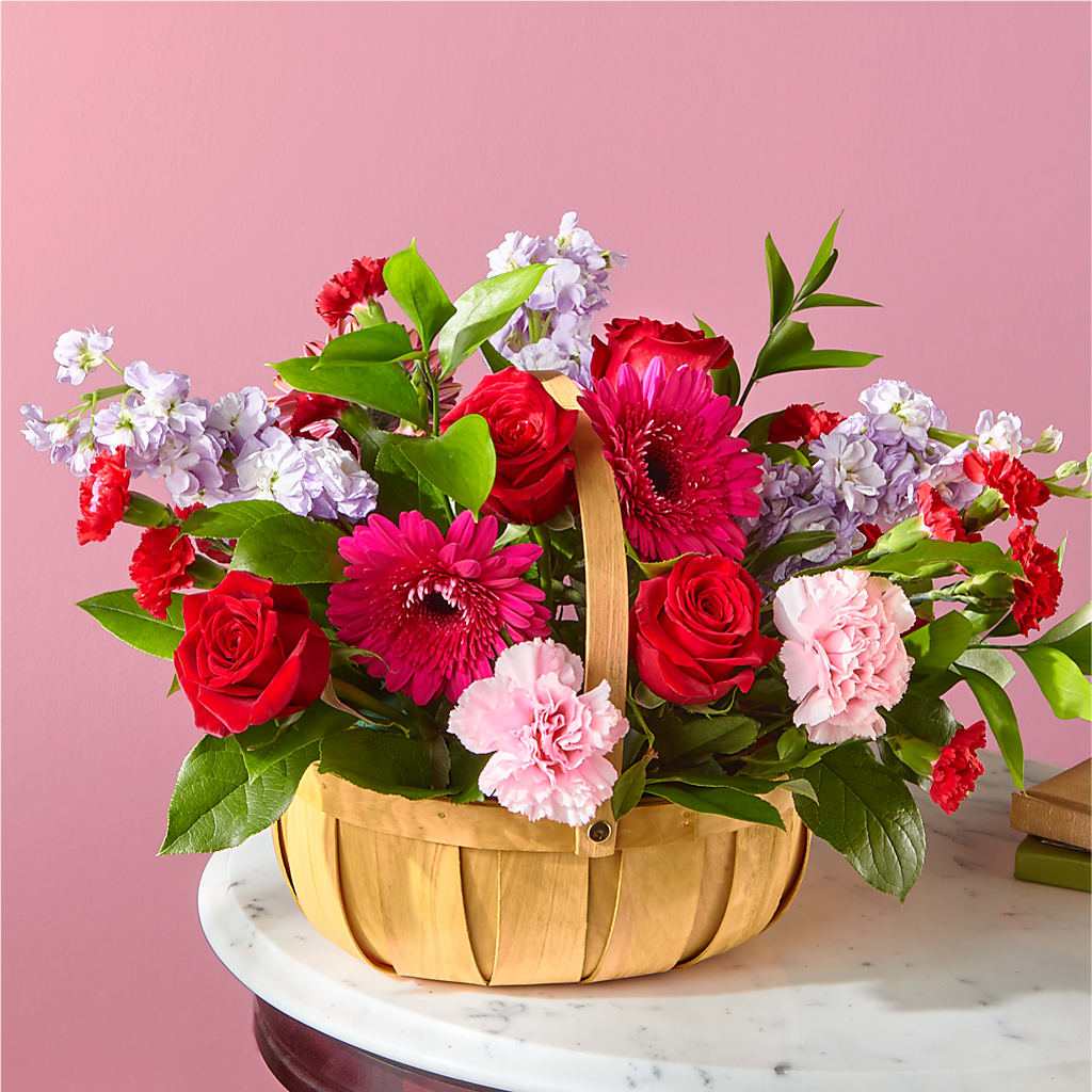 Pink Picnic Basket – Flajes Flowers, Nutley NJ