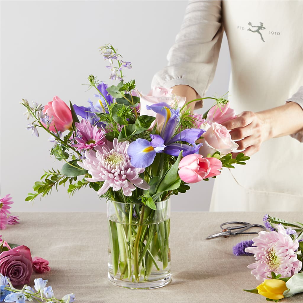 Pastel Tradition - A Florist Original –  Flajes Flowers, Nutley NJ