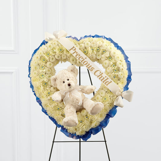 Corazón de pie de niño precioso