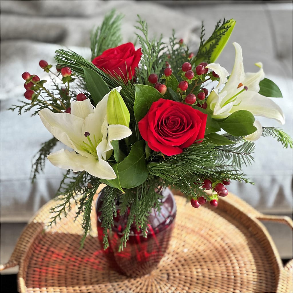 Evergreen Delight Bouquet –  Flajes Flowers, Nutley NJ